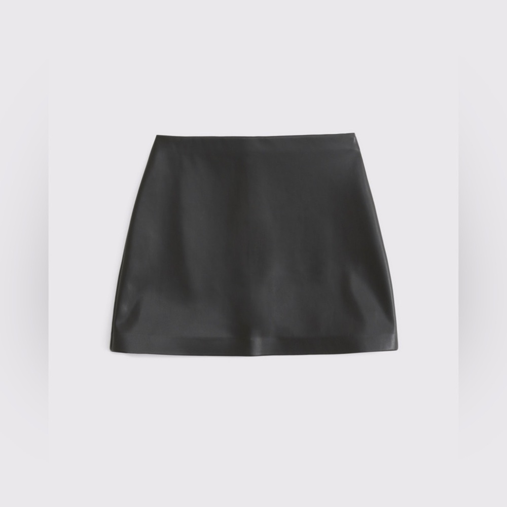 Abercrombie & Fitch Scarlett Vegan Leather Mini Skort - Picture 6 of 12